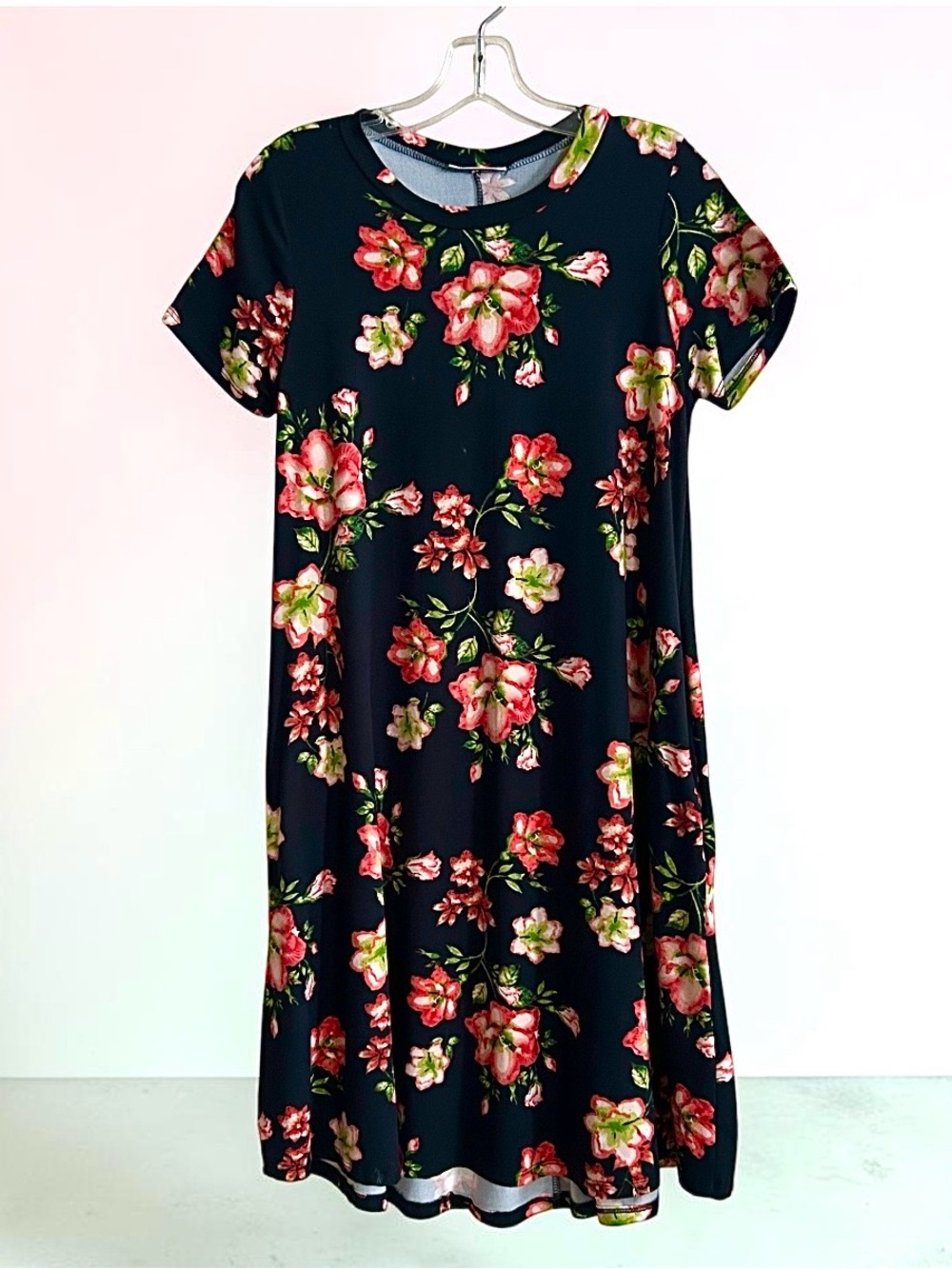 Women’s Black Floral Short-Sleeve Swing Dress M - Picture 4 of 4